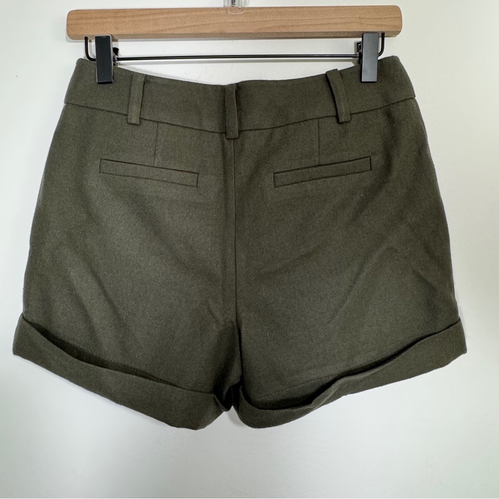 Clovis Olive Green Wool‎ Blend Cuffed Shorts Women’s Size Small - Picture 2 of 8